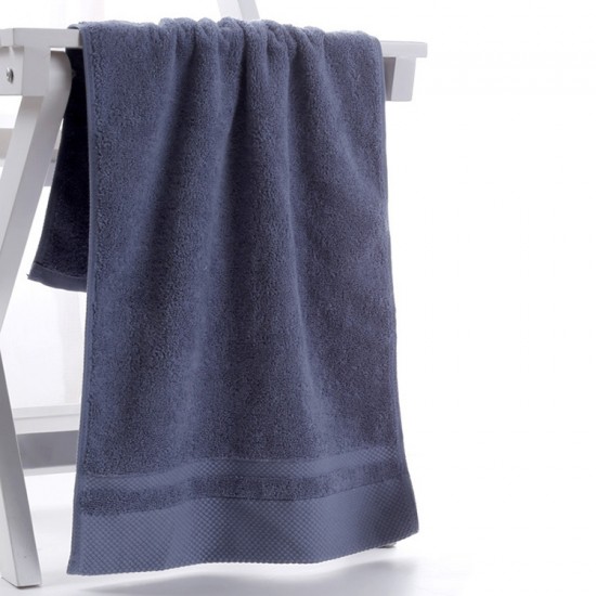 Factory-direct towels. Adult 120g thickened long-staple cotton face washcloth for hotels, wholesale with embroidered logos.