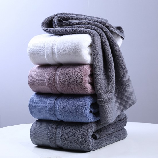 Factory-direct, thickened, long-staple cotton, white bath towels for five-star hotels, custom-made with logos.