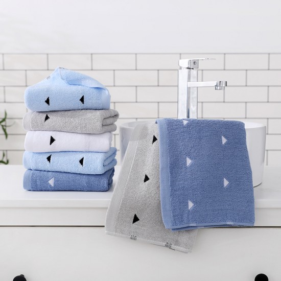 Factory direct sale of pure cotton face towels. Soft, solid-colored, cotton, thickened adult towels with logos for wholesale gifts.