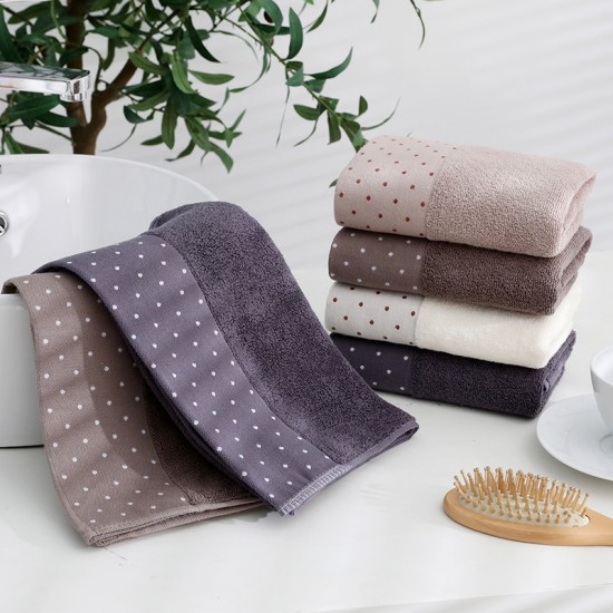 Factory direct sale of popular wide satin absorbent cotton towels, polka dot thickened face wash towels, gauze face towels, wholesale and custom.