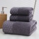 Factory direct sale of 32-strand polka dot wide forged adult bath towels, 70*140, eco-friendly and skin-friendly for hotels.