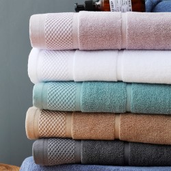 Pure cotton towels for adults, customizable in style, size, and color, with embroidered logos, available upon request.