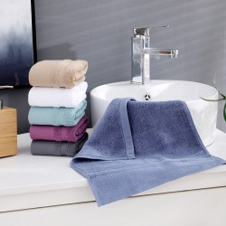 Thick, absorbent, and soft, small square cotton hand towels for hotel hand towels, wholesale with embroidered logos. Thick, absorbent, and soft, small square cotton hand towels for hotel hand towels, wholesale with embroidered logos.