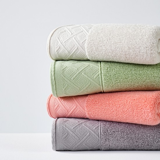 Class A pure cotton towel, thickened, absorbent, and lint-resistant, pure cotton face washcloth for wholesale use at hotels.